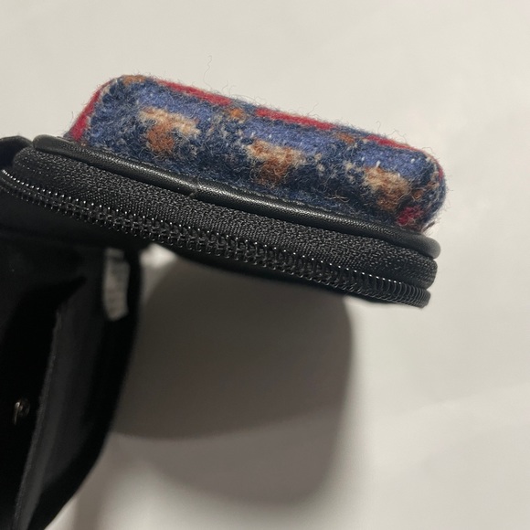 PENDLETON  Wool Wallet - Picture 4 of 6